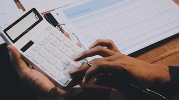 How to calculate your tax bill video