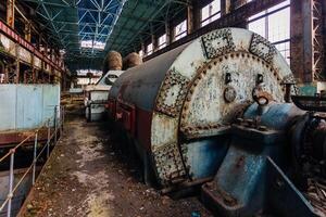 Rusty turbine generator photo