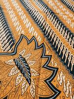 Batik Parang Yogyakarta in various modern patterns and colors, this Indonesian batik with flora motifs and traditional geometric pattern photo
