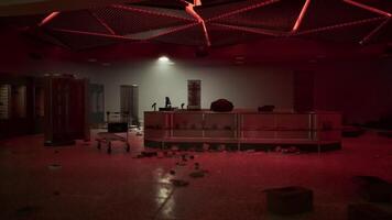 Thieves ransack store at night, leaving chaos and broken displays video