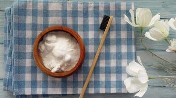Natural teeth whitening method using baking soda and charcoal video