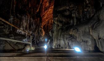 Exploring the stunning rock formations in Grutas de Cacahuamilpa National Park photo