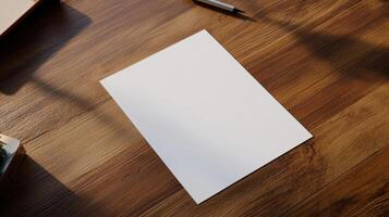 blanco papel en de madera mesa con bolígrafo y café foto