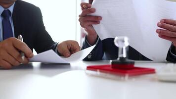 The customer shall sign and seal the project contract documents and affix hi video