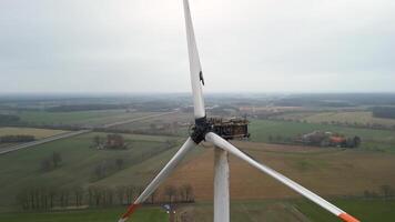 A burnt wind turbine, the nacelle of which was completely burnt out, and the blades had strong traces of fire. cause of fire was overheating of the generator and a short circuit in the electronics. video