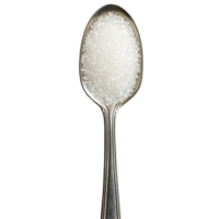 ein Nahansicht Aussicht von granuliert Zucker gehäuft auf ein Silber Löffel gegen ein einfach transparent Hintergrund während Tageslicht, Zucker im Löffel auf transparent Hintergrund png