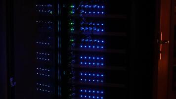 Flashing LEDs in data center with working stage splitter video