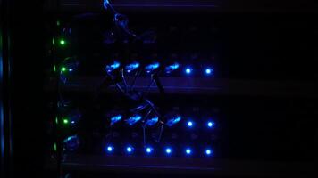 Flashing LEDs in data center with stage splitter device video