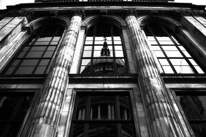 A striking black and white image of the Tate Modern art gallery, showcasing its modern architecture and artistic essence through a monochromatic lens photo