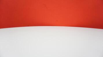 A white and red wall photo