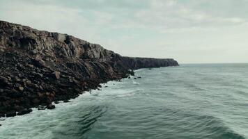 A view of the ocean from a cliff video