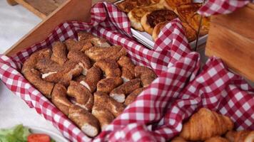 turkish simit in a bucket on a table video