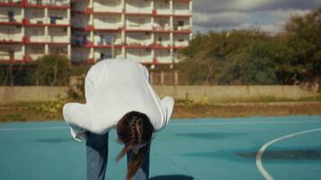 Flexibility Of A Dancer In Urban Environment video