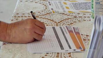 signing the covid19 contact tracing list form before entering premises in New Zealand after lock down video
