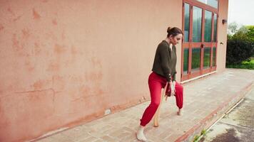 Artistic Dance Expression in Open Environment video