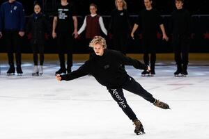 DC plane crash victims commemorated at Legacy on Ice