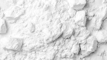 minimalista blanco polvo sustancia pila en limpiar superficie foto