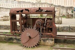 Mechanism on rails with belt from engine photo