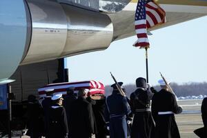 Casket of Jimmy Carter travels to Washington