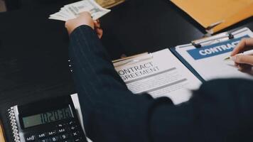 Contracts and business contracts video