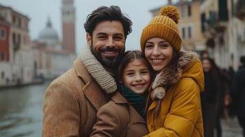 familia de todas generaciones posando para foto en frente de un histórico Monumento, alegre expresiones, diverso siglos, un eterno recuerdo momento