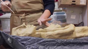 Handmade Art in Ceramic Workshop 04 video