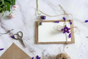 a bouquet of kraft paper., pruning flowers, stylite makes a bouquet photo