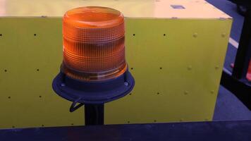 An amber warning light equipped with a rapidly rotating flasher video