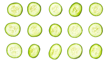 Fresh Sliced Cucumber Rounds on Black Background for Culinary and Design Projects png
