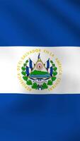 vertical, portrait agitant nationale drapeau de el salvador. lisse animation avec très détaillé, réaliste Animé Contexte pour social médias, écrans téléphone intelligent. tissu mouvement, officiel couleurs. video