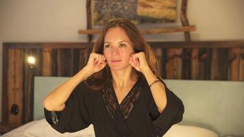 Daily Face Toning Routine to Reduce Smile Lines video