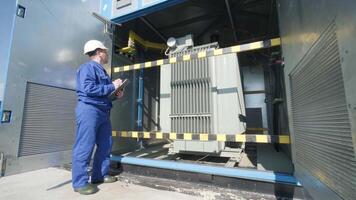 Execution of electrical measuring works on the power transformer 5 video