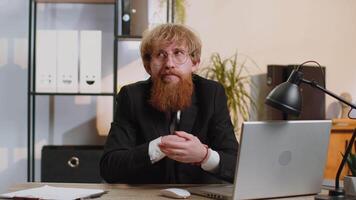Confused businessman embarrassed about ambiguous question, having doubts, no answer idea, clueless video