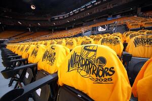 Playoffs-Houston Rockets at Golden State Warriors