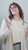 Convenience and effectiveness. Dentist demonstrates an irrigator that helps easily maintain clean teeth and gums. video
