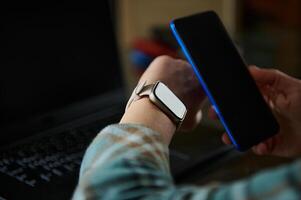 Smartwatch and Smartphone Interaction in a Modern Office Setting photo