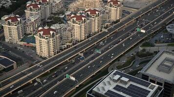 Exploring the vibrant nightlife and stunning architecture of Dubai from above video