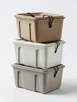 Stackable biodegradable food containers with elastic locks photo