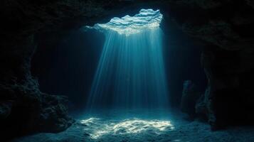 luz de sol perforación mediante cueva Entrada submarino escena revelador etéreo ligero ejes foto