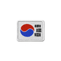 A This features rectangular embroidered patch with design inspired by South Korean flag, showcasing red and blue Taegeuk symbol and Korean characters. patch has white border png