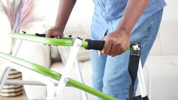 Exploring the benefits of using a mobility walker for independence video