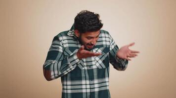 Man raising hands asking what why reason of failure anti lifehacks ridicules disbelief irritation video