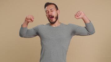 Lebanese man yawning, sleepy inattentive feeling somnolent lazy bored gaping suffering lack of sleep video