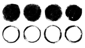 Hand-drawn circle line isolated on white background. Round, sketchy, handwritten style perfect for highlights, frames, doodles, and creative design elements. vector