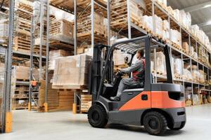 Efficient Warehouse Solutions Streamlining Operations and Enhancing Productivity for Storage and Distribution photo