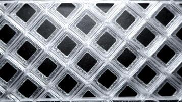 Crystal clear diamond grid a mesmerizing geometric pattern texture sparkling with light reflection detail photo