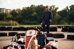 Man ,is, outdoors, kart, racing conception photo