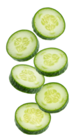 fresco pepino fatias flutuando em transparente fundo para saudável estilo de vida png