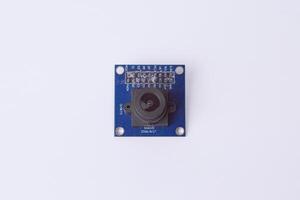 malang, marzo 24, 2025. parte superior ver de ov7670 vga CMOS cámara módulo para microcontrolador proyectos ideal para imagen Procesando, vigilancia, cara detección. aislado en blanco antecedentes. foto