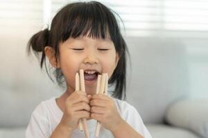 show pint, Happy children playing learn paint on paper. Activity, development, IQ, EQ, meditation, brain, muscles, essential skills, family having fun spending time together. photo